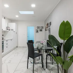 Chic House Bari